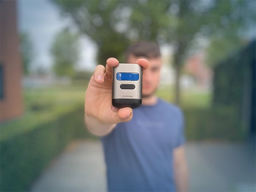 OPN-6000-in-hand